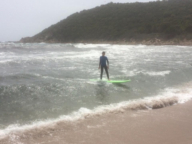  Surfando para Bonifacio 