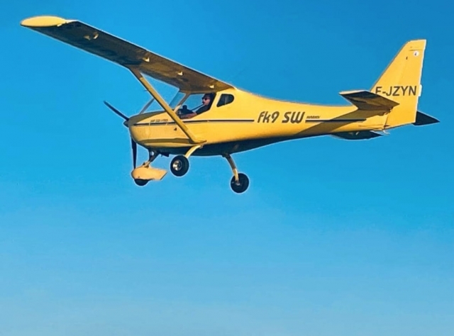  Erster Flug im Ultraleichtflugzeug 