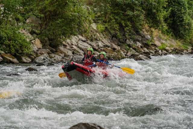 Descente dans les eaux vives de l'Isère