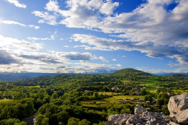  Rediscover the Ardèche landscapes 