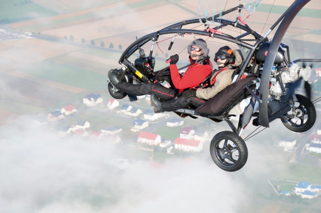  Volo in paramotore biposto 