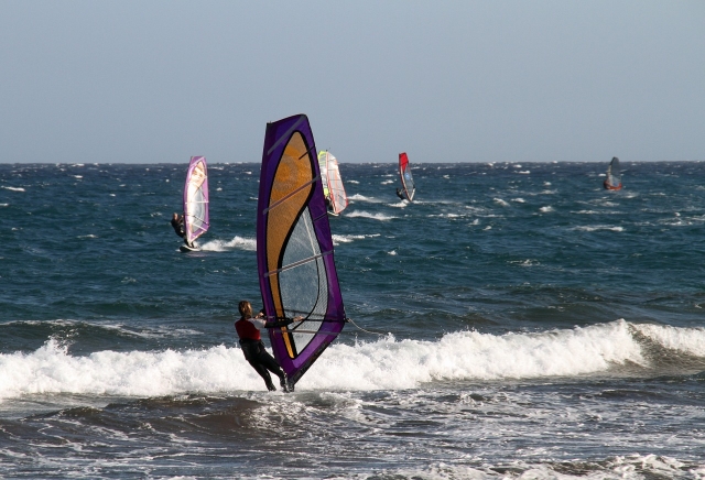  Wind surf to discover the Atlantic Ocean 