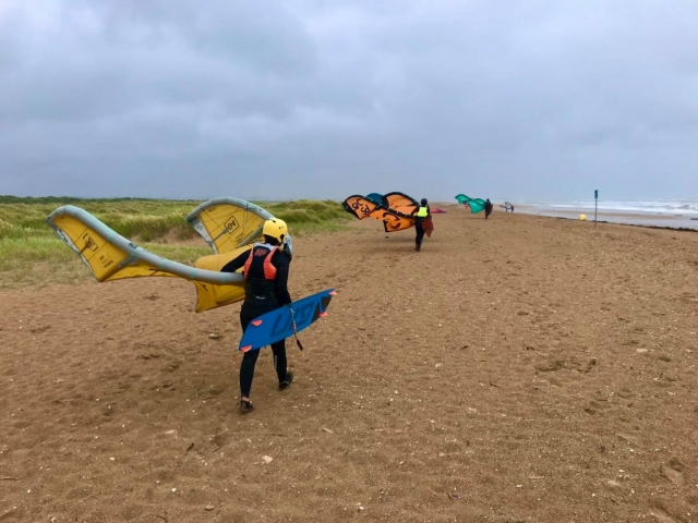 Maniement de la wing sur le sable