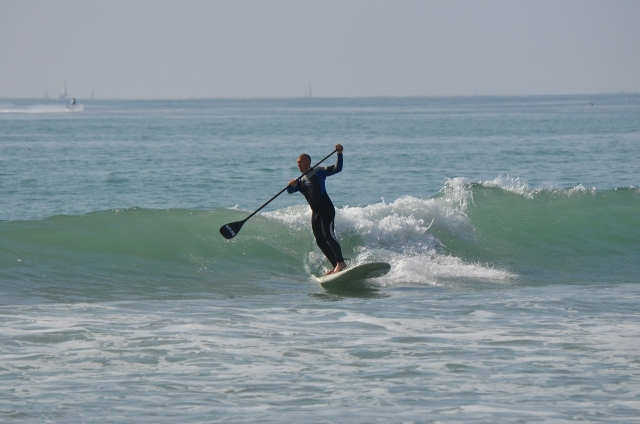 Ven a surfear las olas 