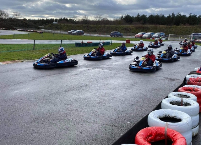 Au départ de la course de kart