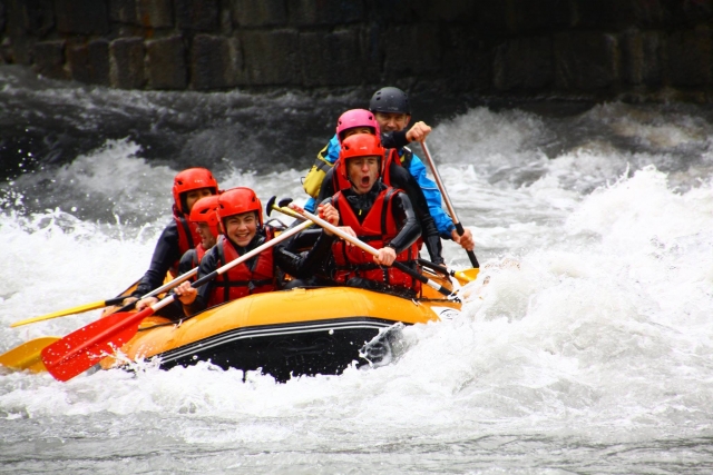 Rafting enfant sur Le Giffre