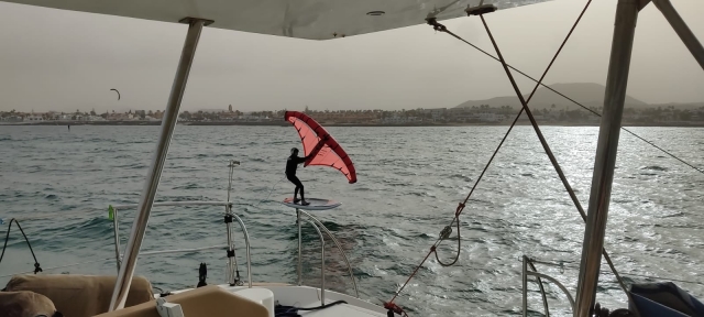  Departure of the sailboat 