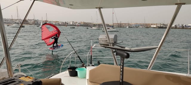  Have you always dreamed of flying on water? 