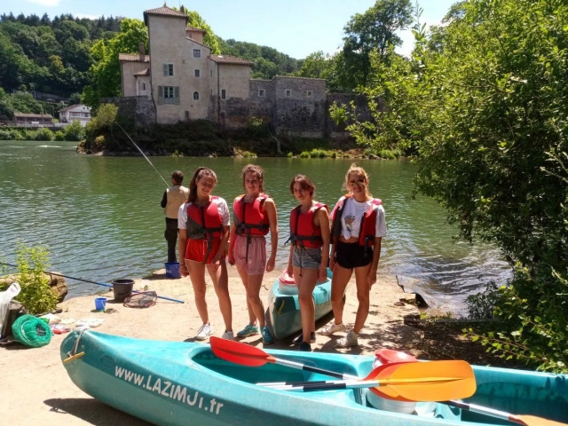  Summer water activity 