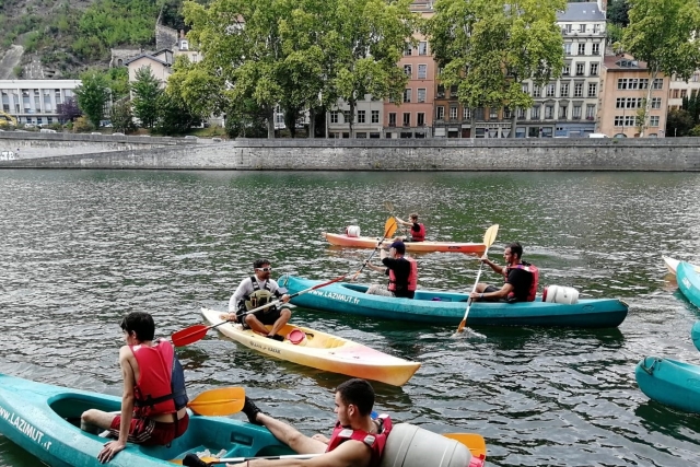  Canoeing with friends 