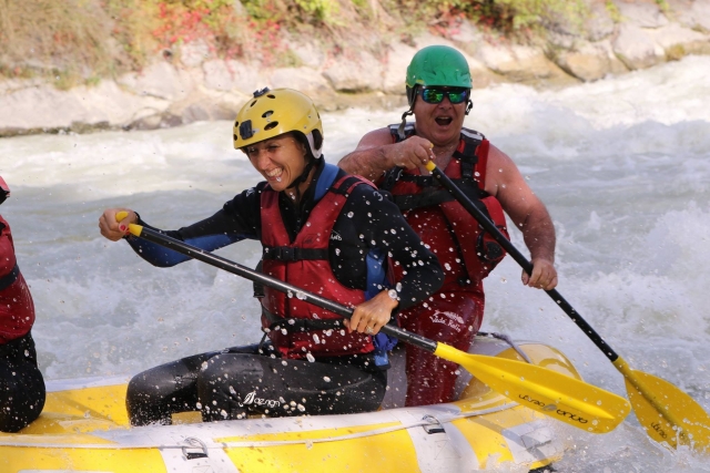  On your paddles! 
