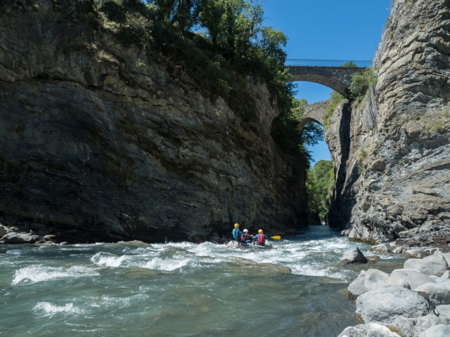  Escursione alla scoperta del rafting 