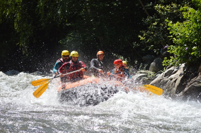  Rio Garona rafting 