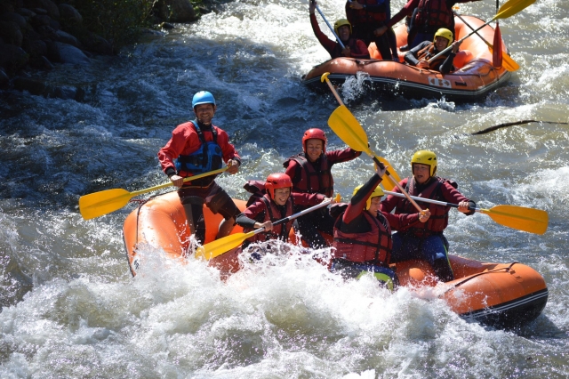  Passage through the rapids 