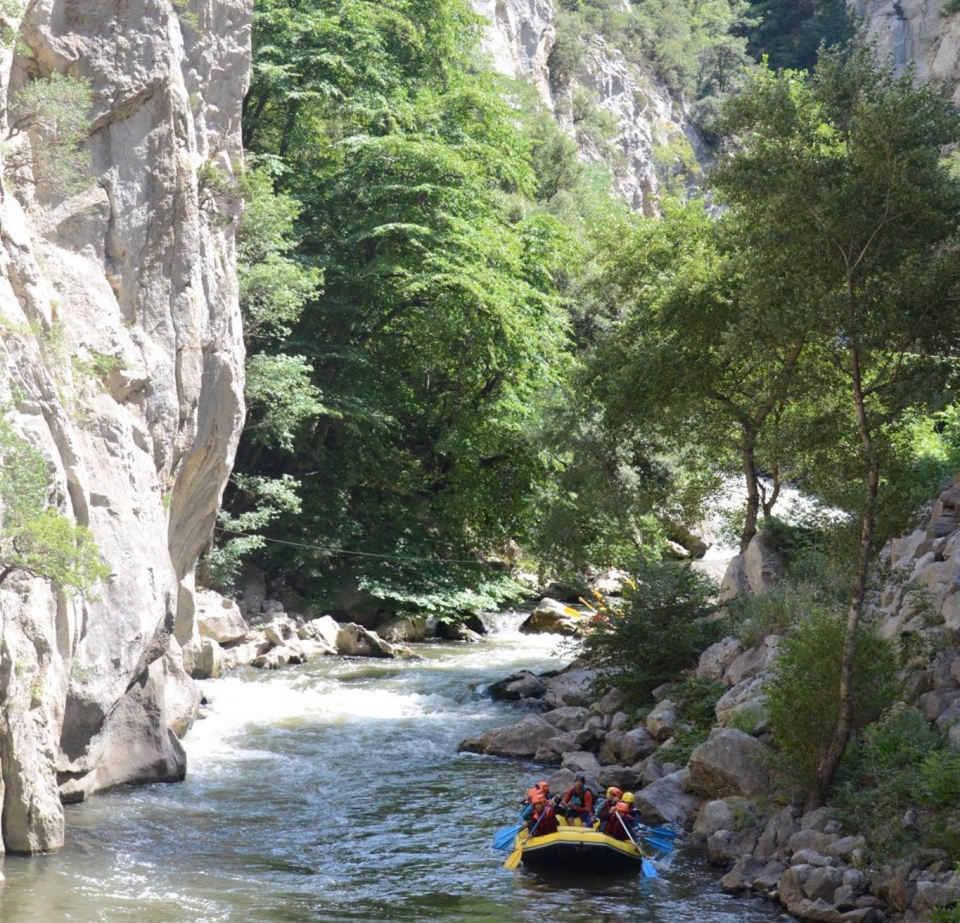 Rafting dans l'Aude avec un panorama exceptionnel