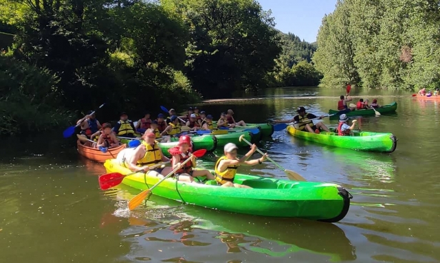  Paseo en canoa en familia 