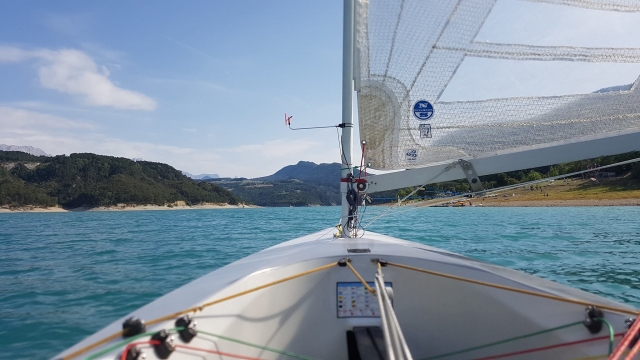 Sailing in dinghies 