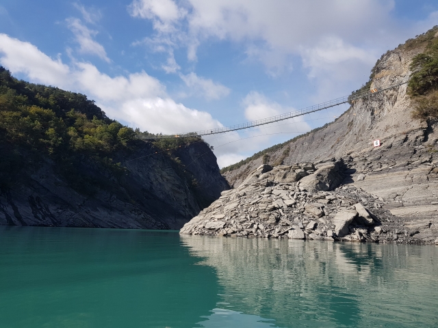  Ammirare la passerella del Drac 