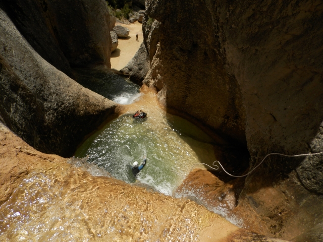 Aventure sportive dans le canyon 