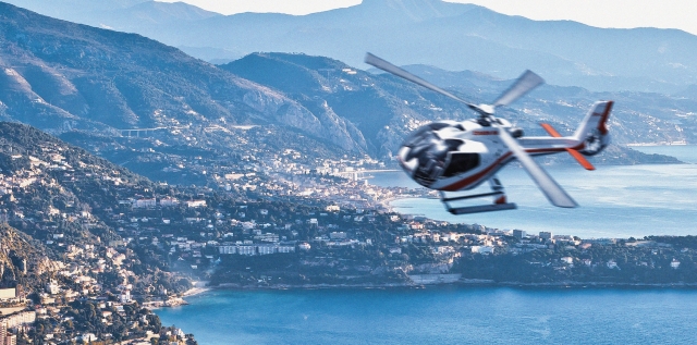  在我们的空客 H125 上无与伦比的感觉 