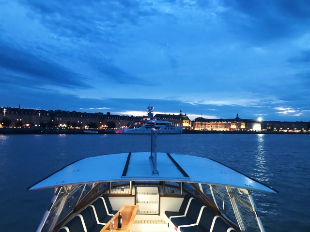  Boot am Abend 
