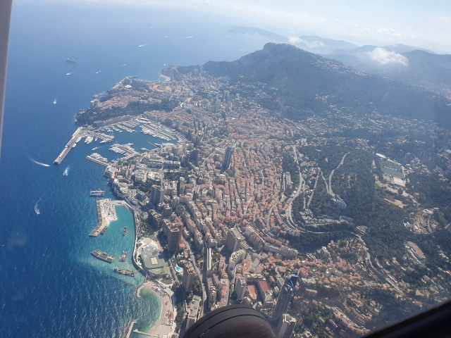Volo su Caen e i suoi dintorni 