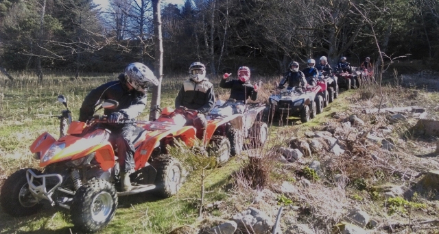 Uscita con gli amici in quad 
