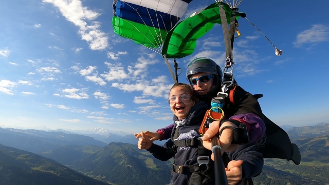  Fallschirmflug 