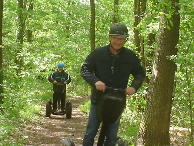  Walk in the middle of the forest 