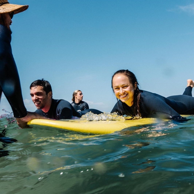  Become a surfing pro! 