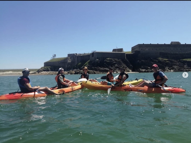  Group photo in kayak