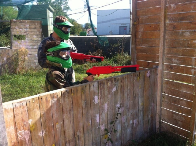  Partita di paintball in corso 