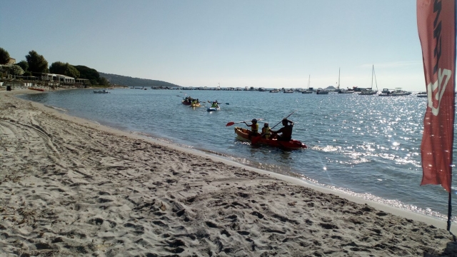 Familienausflug auf dem Meer 