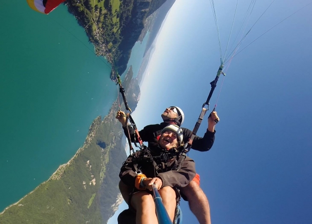  Vuelo en parapente desde el Col de Forclaz 