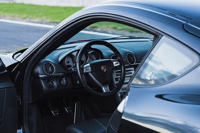  Porsche interior 