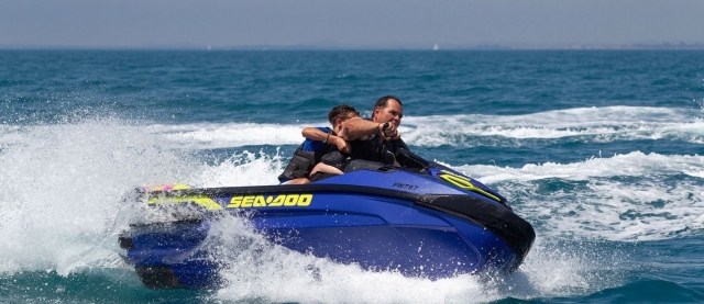 Schleudern mit unserem Jetski! 