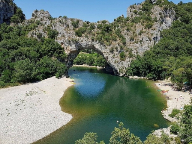  Cruzando el puente 