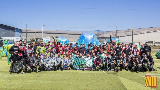  Teams mit unseren Trainern 