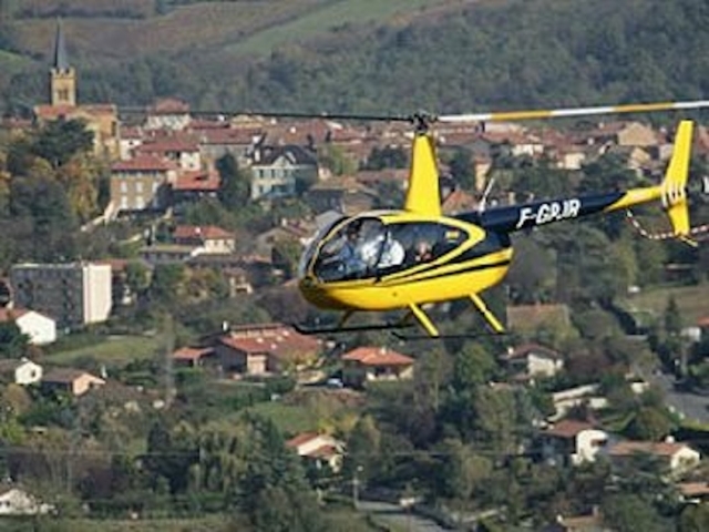  Helicopter flight in the surroundings of Lyon 