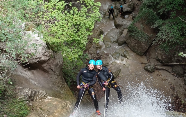  下降到峡谷峡谷格勒诺布尔