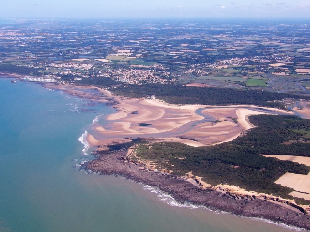  Fly over the Vendée Coastline 