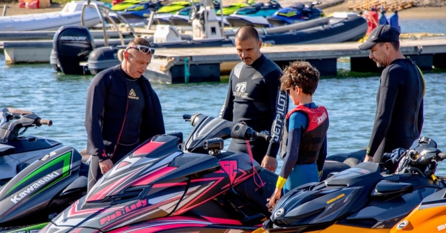  Briefing by our instructors.