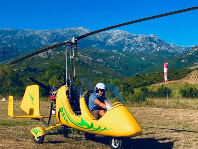 Autogire prêt à s’envoler.