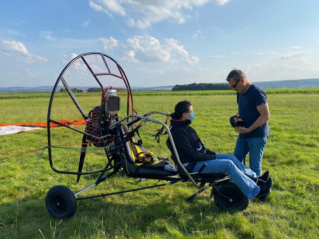Hören Sie vor dem großen Flug genau auf die Ratschläge Ihres Piloten! 