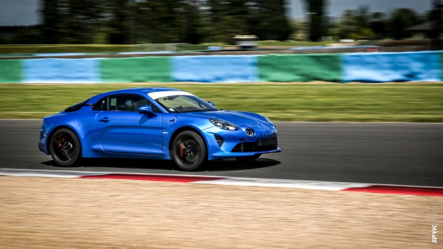  Conduce un Alpine A110 S en el Aisne