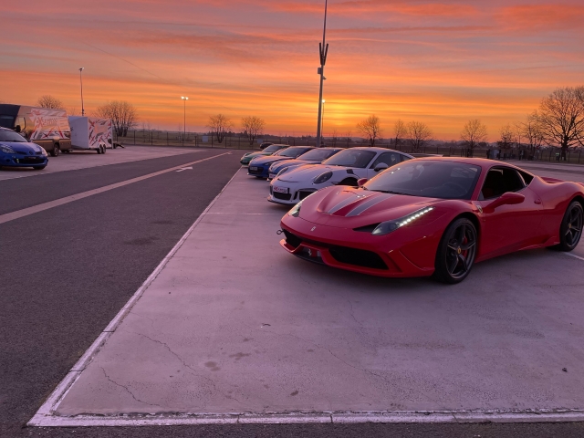  Very beautiful racing car garage 