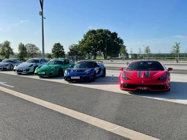  The team is waiting for you. 