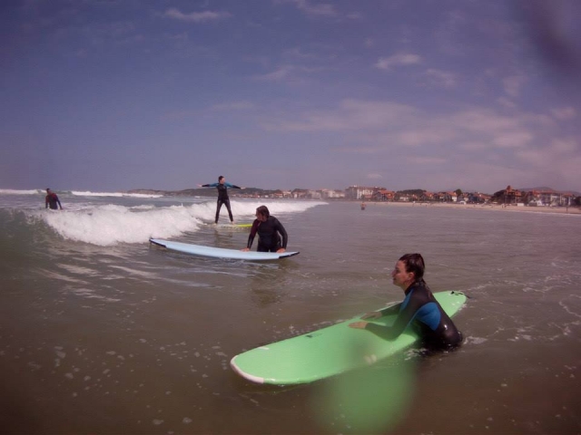  Clases de surf personalizadas en Bidart 