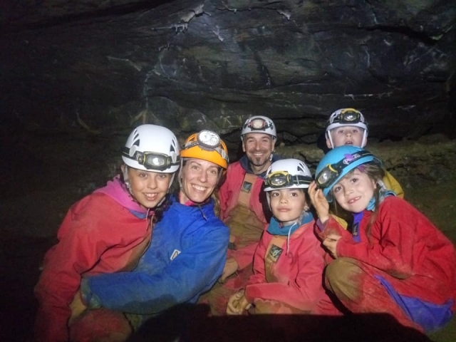  Entdeckung der Höhlenforschung mit der Familie
