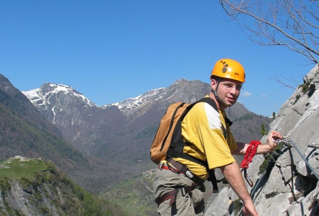  Climbing